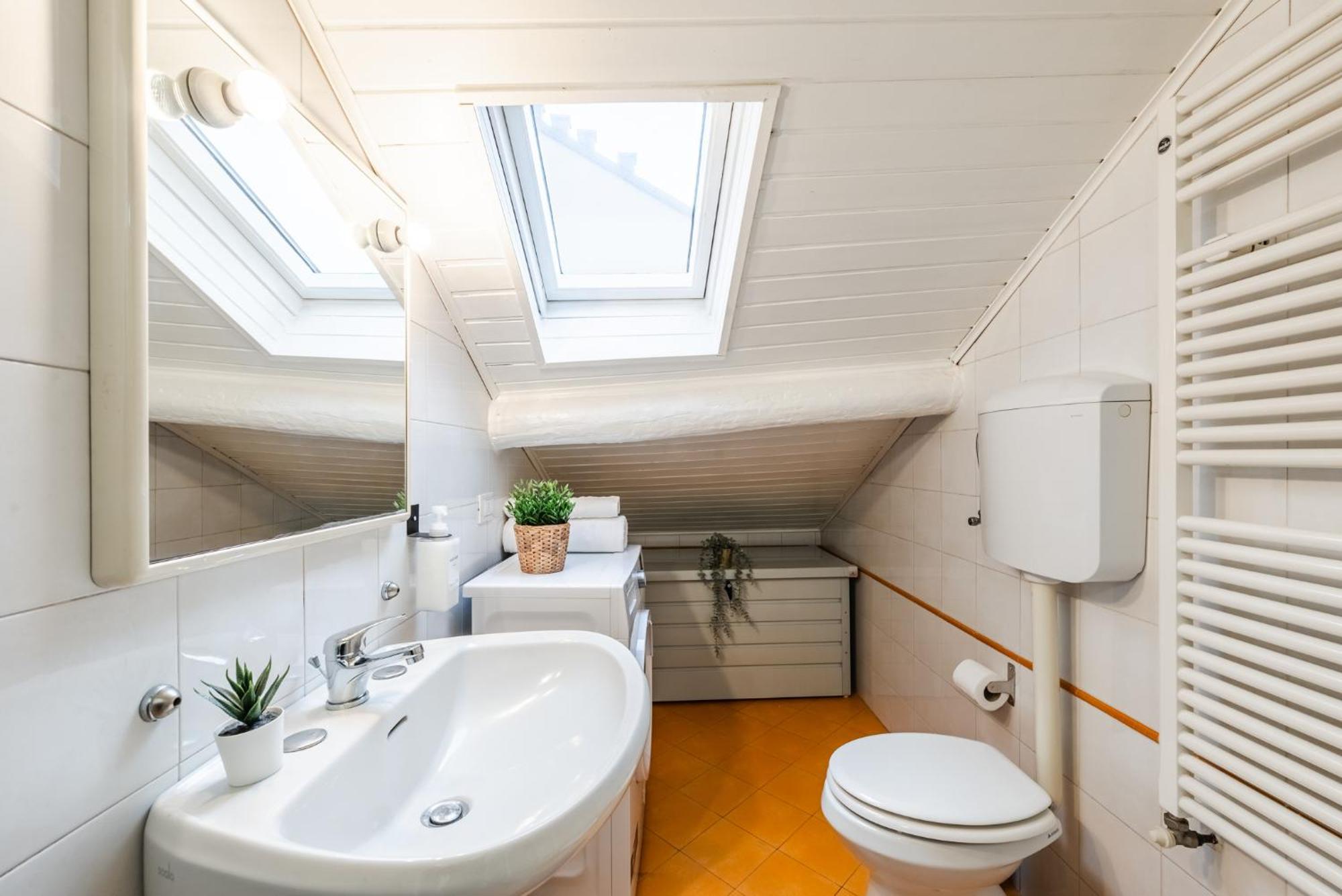 Ferienwohnung The White Jungle - San Babila Attic Mailand Exterior foto